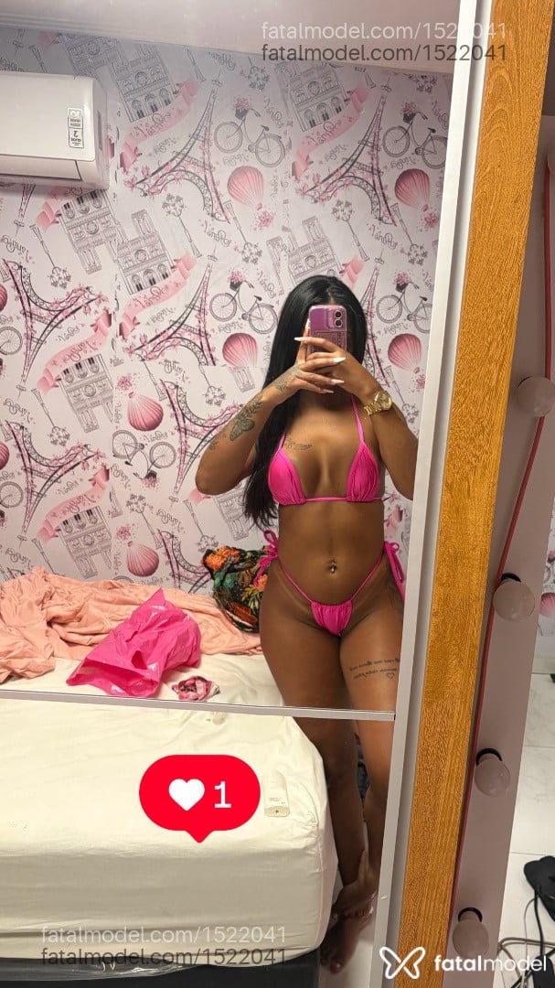 Acompanhante mulher morena (o) de olhos pretos em Duque de Caxias - Melissa Morena