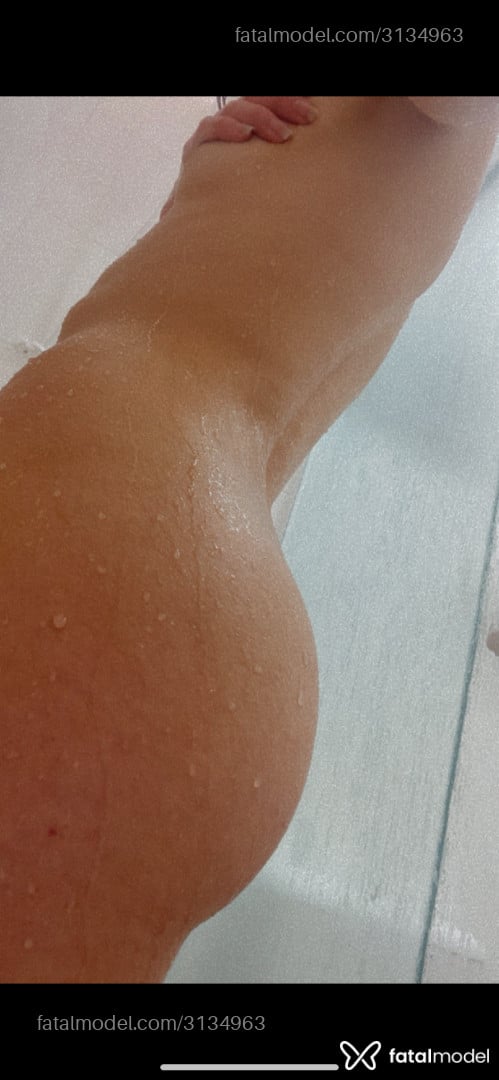 Acompanhante mulher trans morena (o) de olhos verdes - Sabrina Lopez