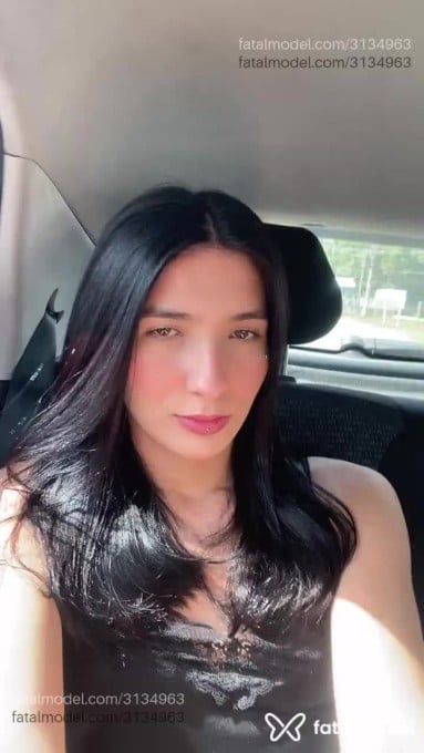 Acompanhante mulher trans morena (o) de olhos verdes - Sabrina Lopez