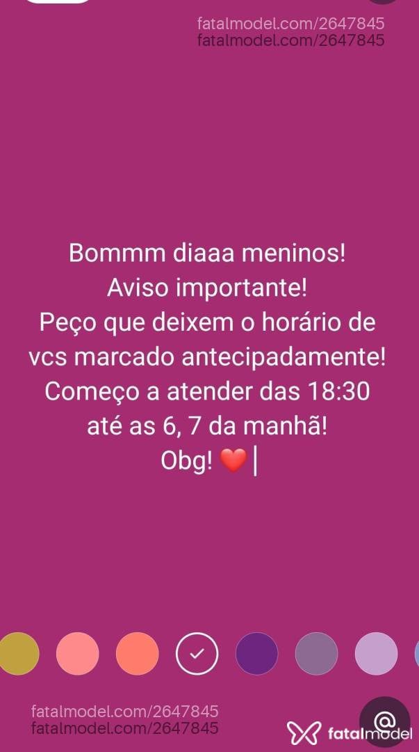 Acompanhante mulher trans morena (o) de olhos pretos - Nath Poison