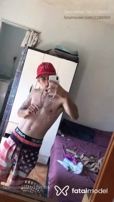 Acompanhante homem morena (o) de olhos verdes em Jaraguá do Sul Acompanhante homem morena (o) de olhos verdes em Jaraguá do Sul - Miranda