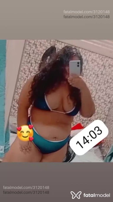 Acompanhante mulher com cabelo castanho de olhos castanhos em Virtual Acompanhante mulher com cabelo castanho de olhos castanhos em Virtual - Cristal