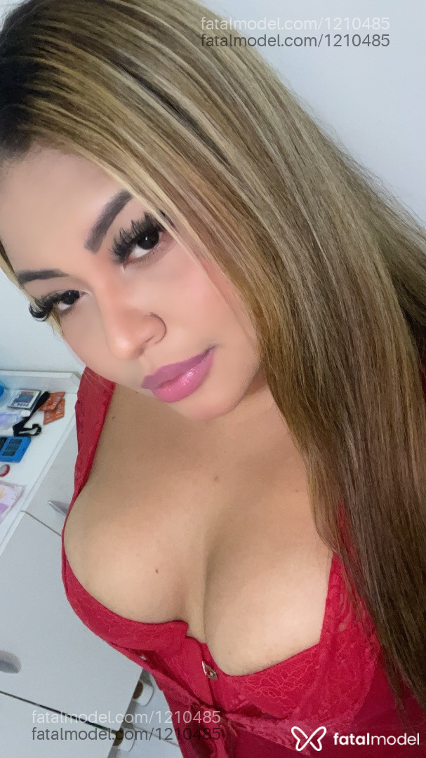 Acompanhante mulher loira (o) de olhos pretos - Keitty Alencastro Acompanhante mulher loira (o) de olhos pretos - Keitty Alencastro