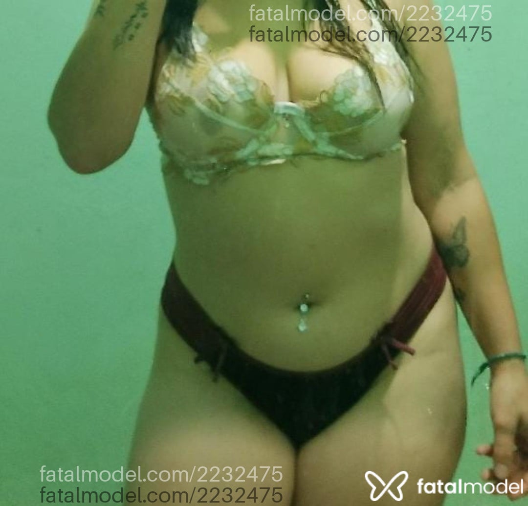 Acompanhante mulher com cabelo castanho de olhos castanhos - Julia Acompanhante mulher com cabelo castanho de olhos castanhos - Julia