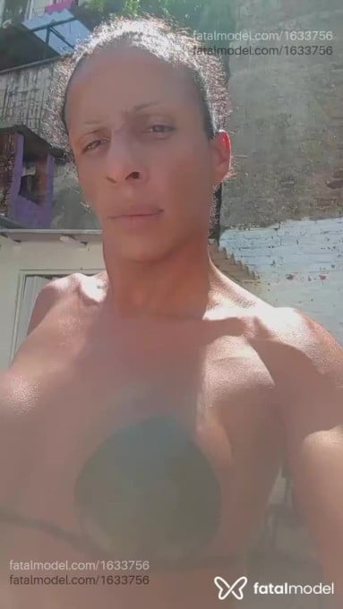 Acompanhante travesti morena (o) de olhos castanhos em Porto Alegre - Paullinha