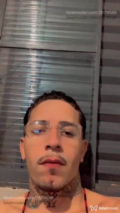 Acompanhante homem com cabelo castanho de olhos castanhos em Araraquara Acompanhante homem com cabelo castanho de olhos castanhos em Araraquara - Danna Chagas