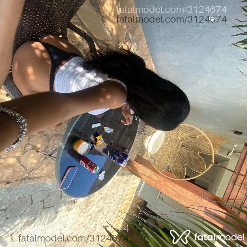 Acompanhante mulher morena (o) de olhos castanhos em Tangará da Serra - Bianca Leal
