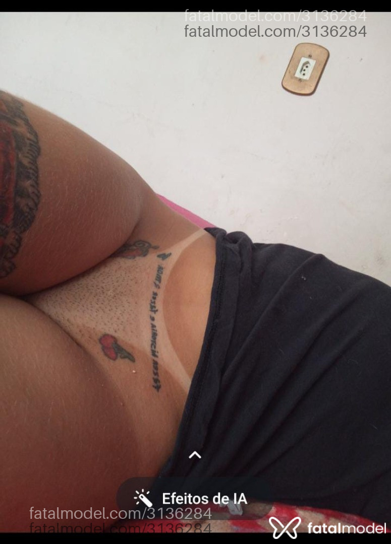 Acompanhante mulher morena (o) de olhos castanhos em Itapoá - Leticia