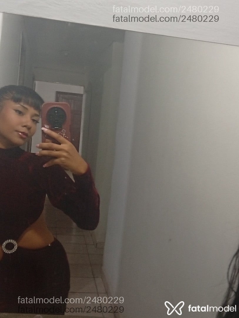 Acompanhante mulher com cabelo castanho de olhos pretos em Aparecida de Goiânia Acompanhante mulher com cabelo castanho de olhos pretos em Aparecida de Goiânia - Maitê