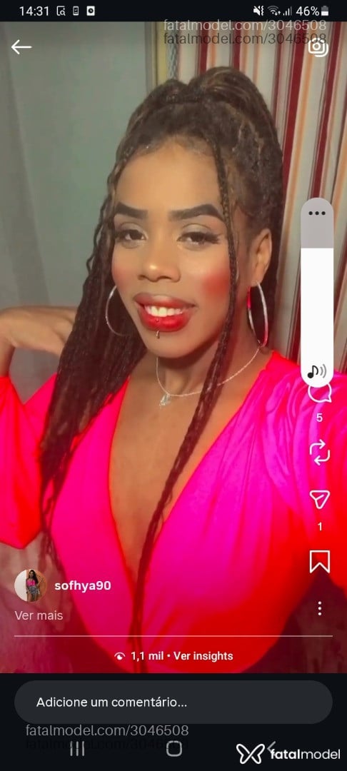 Acompanhante mulher trans morena (o) de olhos castanhos em Jacarezinho - Morena