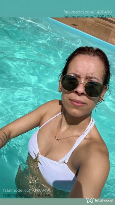 Acompanhante mulher morena (o) de olhos castanhos em Tapejara Acompanhante mulher morena (o) de olhos castanhos em Tapejara - Liviia Ribeiro