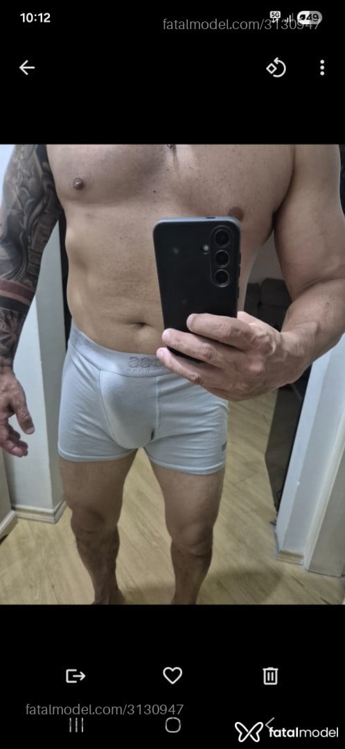 Acompanhante homem morena (o) de olhos pretos em São Paulo Acompanhante homem morena (o) de olhos pretos em São Paulo - Jonas