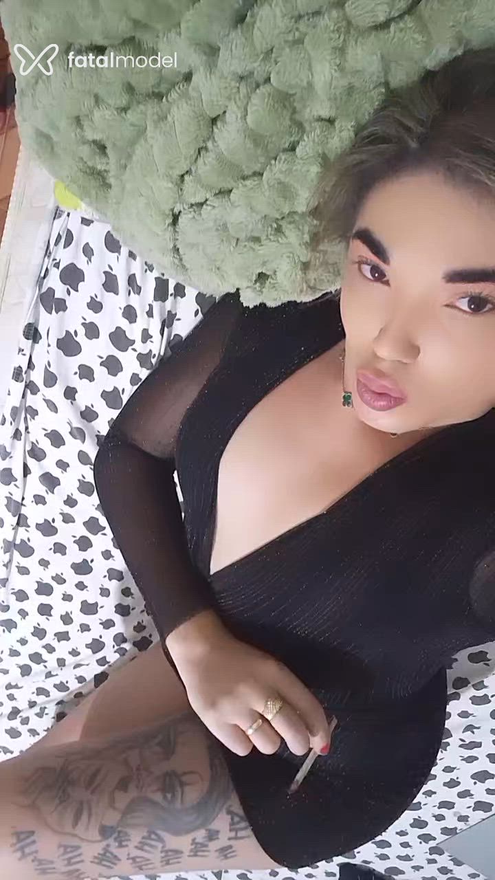 Acompanhante mulher trans loira (o) de olhos castanhos em Quirinópolis Acompanhante mulher trans loira (o) de olhos castanhos em Quirinópolis - Rihanna Cascánhol