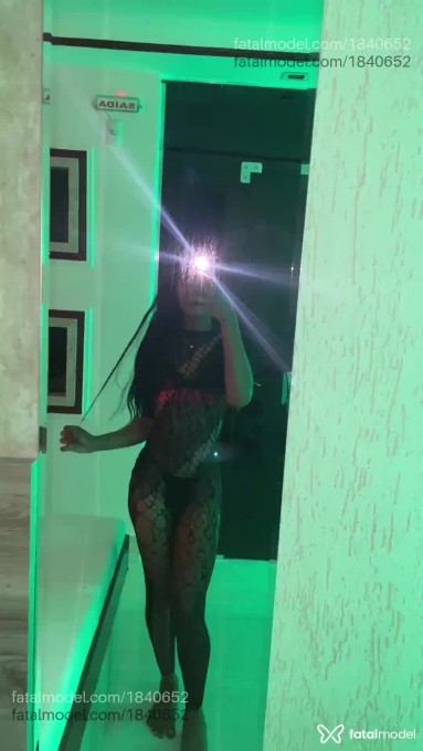 Acompanhante mulher trans morena (o) de olhos pretos em Virtual - Rayla ellen
