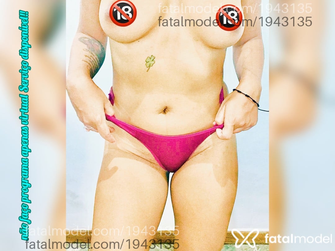 Acompanhante mulher com cabelo castanho de olhos castanhos em Virtual Acompanhante mulher com cabelo castanho de olhos castanhos em Virtual - Laryssa