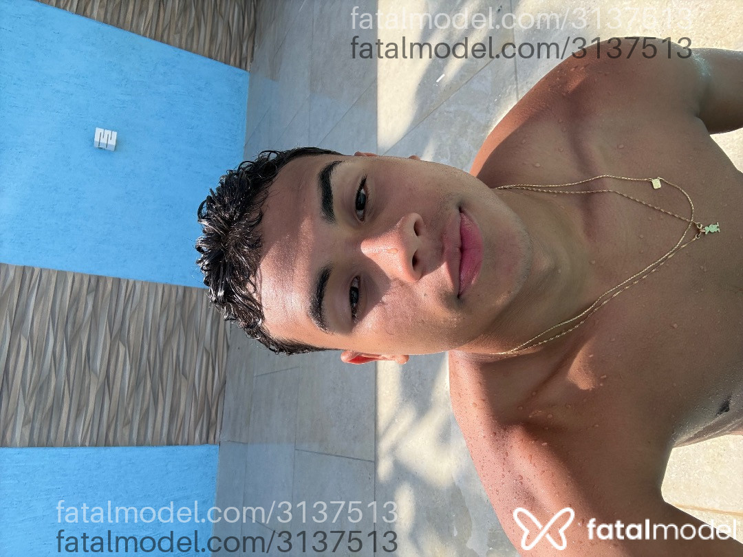 Acompanhante homem morena (o) de olhos pretos em Rio de Janeiro Acompanhante homem morena (o) de olhos pretos em Rio de Janeiro - Alex Baeta