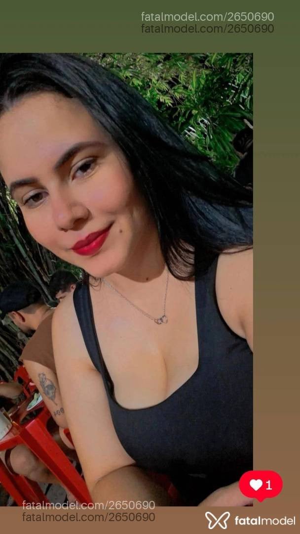 Acompanhante mulher morena (o) de olhos mel - Bruna