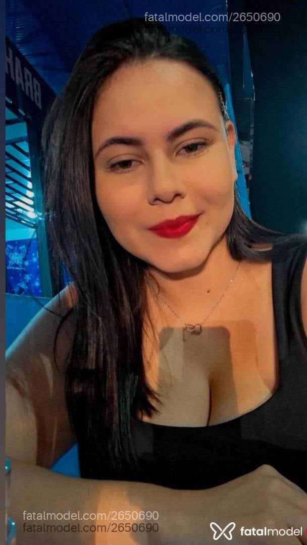 Acompanhante mulher morena (o) de olhos mel - Bianca