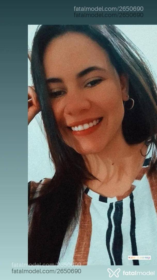 Acompanhante mulher morena (o) de olhos mel - Bianca