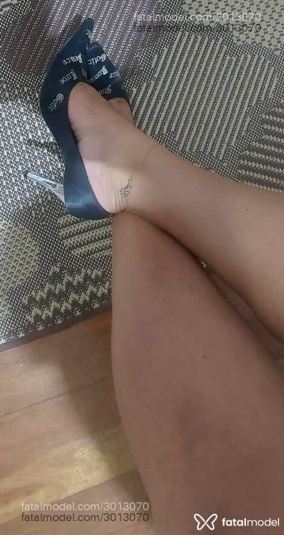 Acompanhante mulher morena (o) de olhos pretos em Passo Fundo - Flor