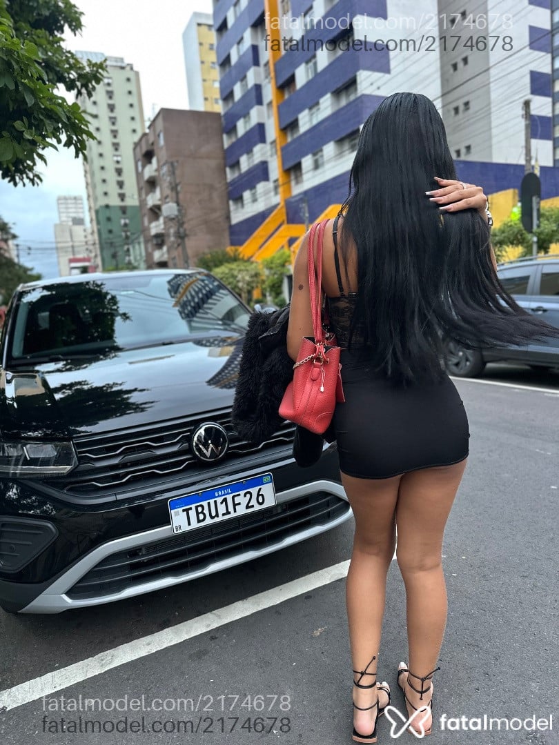 Acompanhante mulher trans com cabelo castanho de olhos castanhos em Rio de Janeiro - Clara