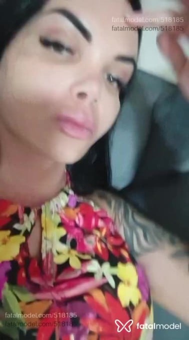Acompanhante mulher trans morena (o) de olhos castanhos - Kamila Muniz