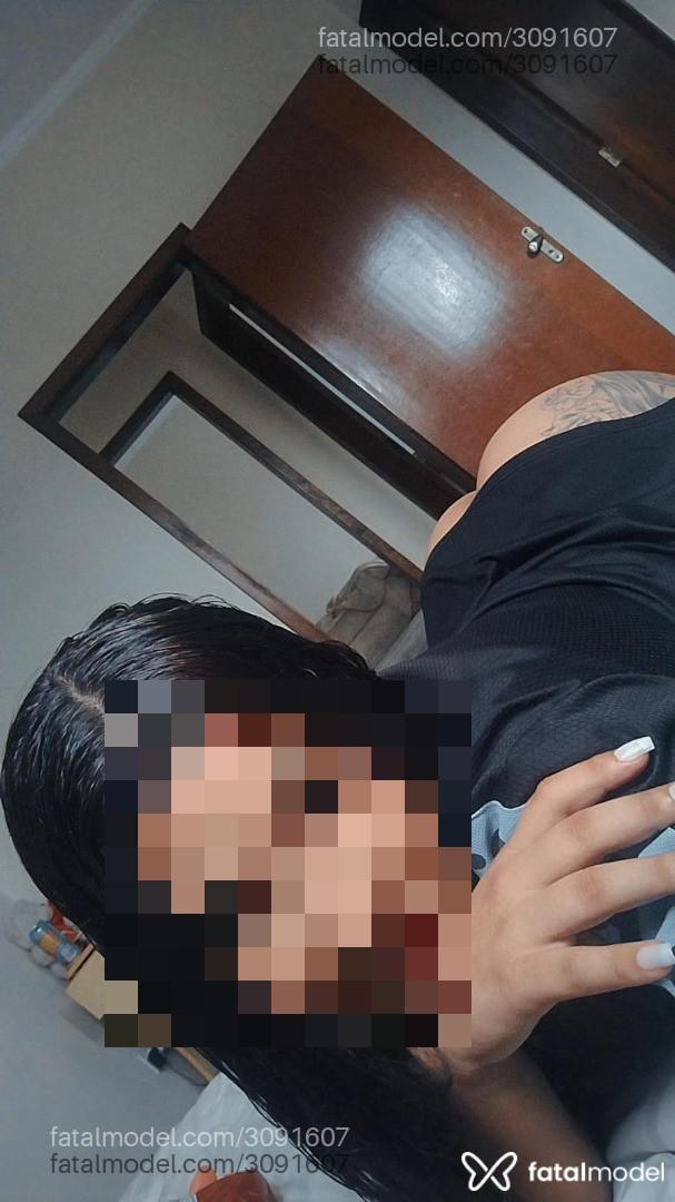 Acompanhante mulher loira (o) de olhos castanhos em Virtual - Loratrocadecasal