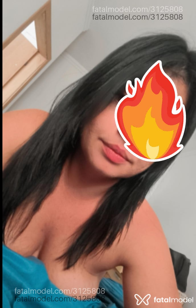 Acompanhante mulher morena (o) de olhos castanhos em Passos Acompanhante mulher morena (o) de olhos castanhos em Passos - Natasha Moura