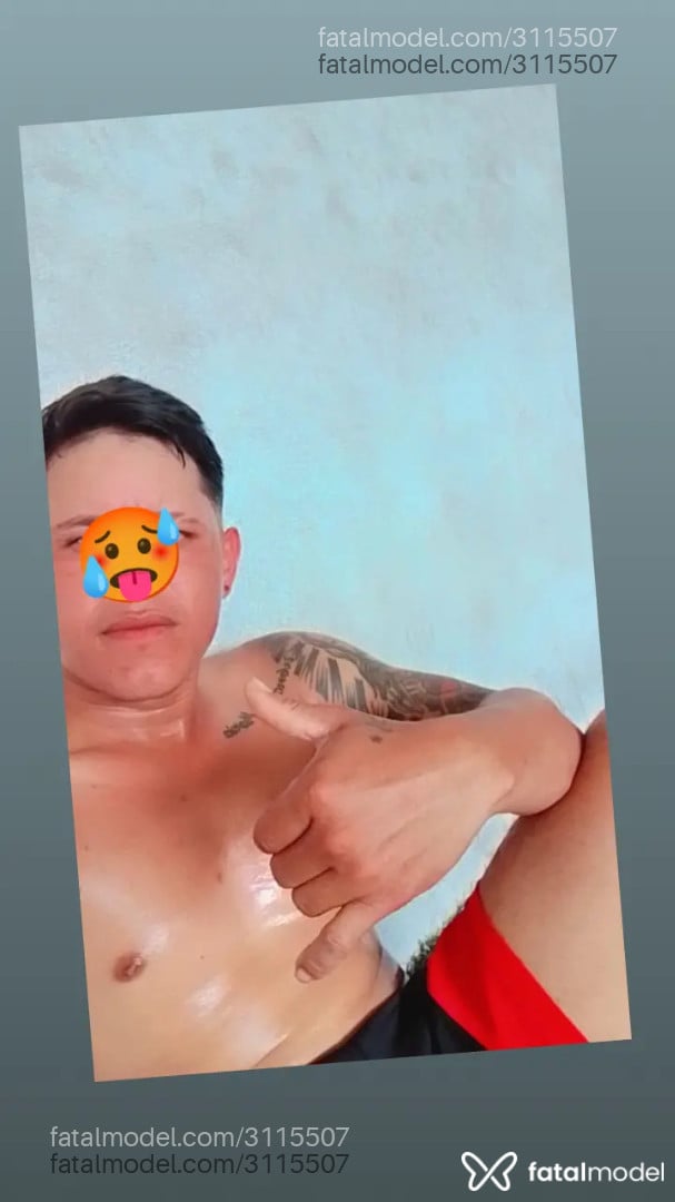 Acompanhante homem com cabelo castanho de olhos pretos em Navegantes - Manzuh