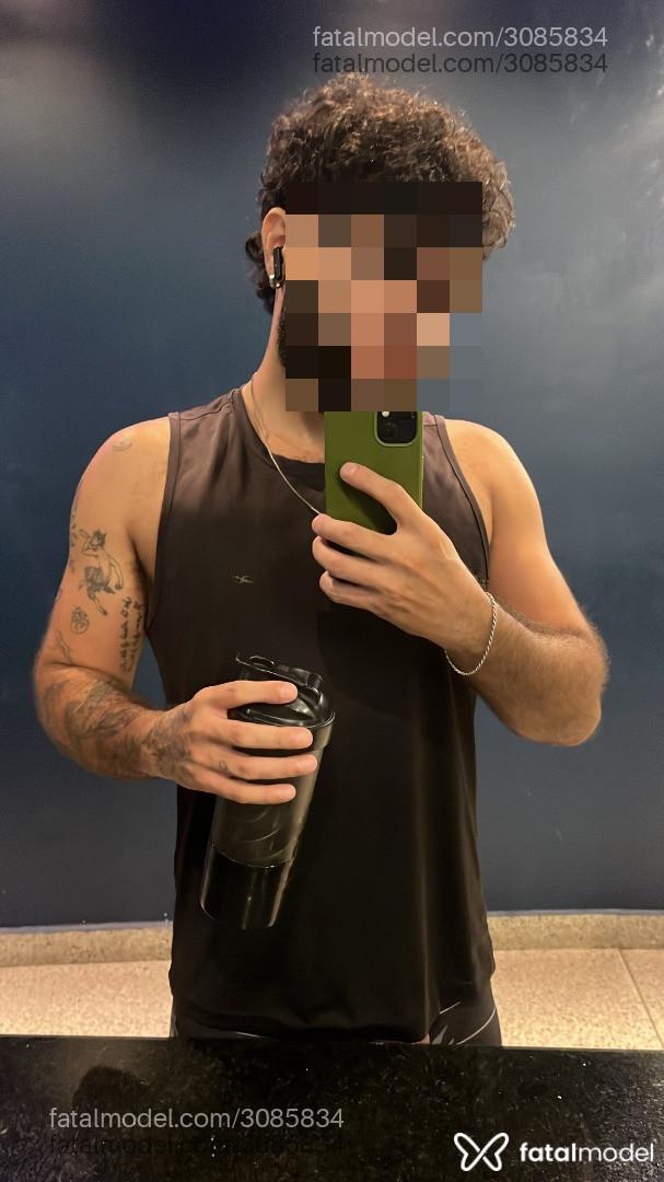 Acompanhante homem morena (o) de olhos pretos - Felipe Acompanhante homem morena (o) de olhos pretos - Felipe