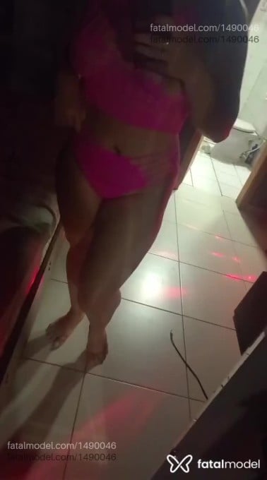 Acompanhante mulher loira (o) de olhos verdes em Lajeado - Mya Andrade