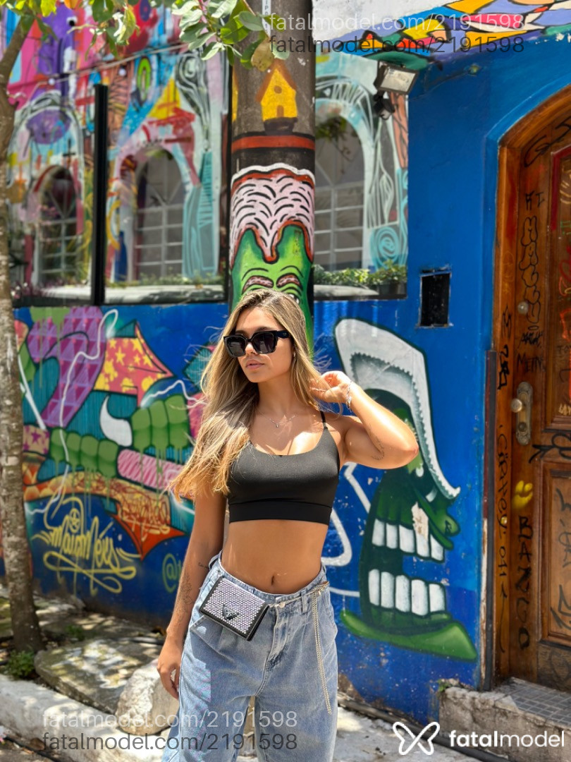 Acompanhante mulher loira (o) de olhos castanhos em São Paulo - Madu