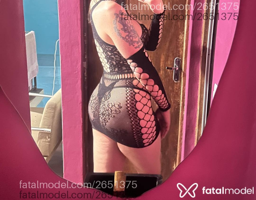 Acompanhante mulher trans loira (o) de olhos verdes - Stella