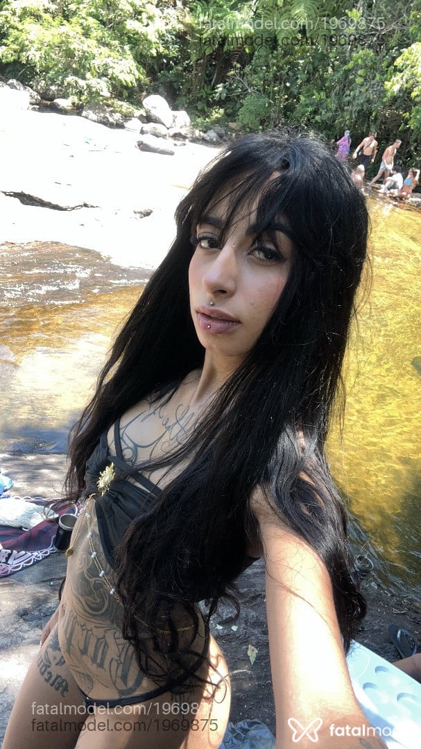 Acompanhante mulher morena (o) de olhos pretos em Brasília - Lua