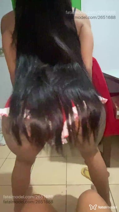 Acompanhante mulher trans com cabelo castanho de olhos pretos em Salvador Acompanhante mulher trans com cabelo castanho de olhos pretos em Salvador - Ester Lopes
