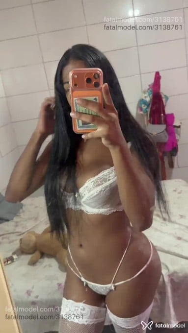 Acompanhante mulher trans morena (o) de olhos castanhos - Victoria Martins Acompanhante mulher trans morena (o) de olhos castanhos - Victoria Martins