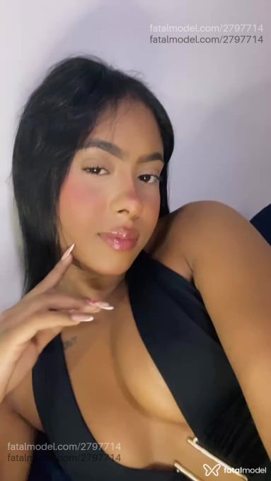 Acompanhante mulher morena (o) de olhos castanhos em Rio de Janeiro Acompanhante mulher morena (o) de olhos castanhos em Rio de Janeiro - Melissa Maria