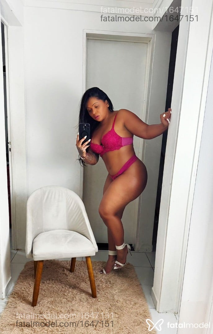 Acompanhante mulher morena (o) de olhos castanhos em João Pessoa - Patty Araujo