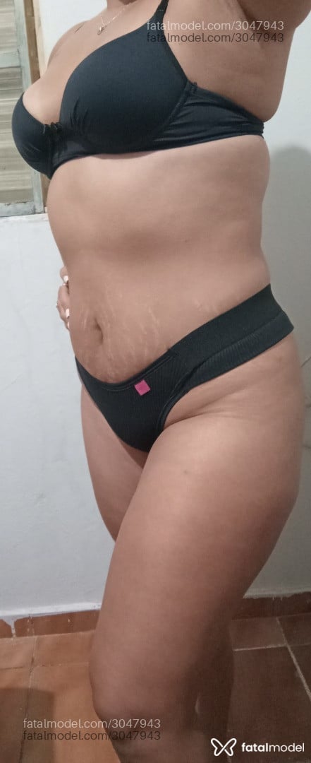 Acompanhante mulher morena (o) de olhos castanhos em Jaguariúna Acompanhante mulher morena (o) de olhos castanhos em Jaguariúna - Lininha