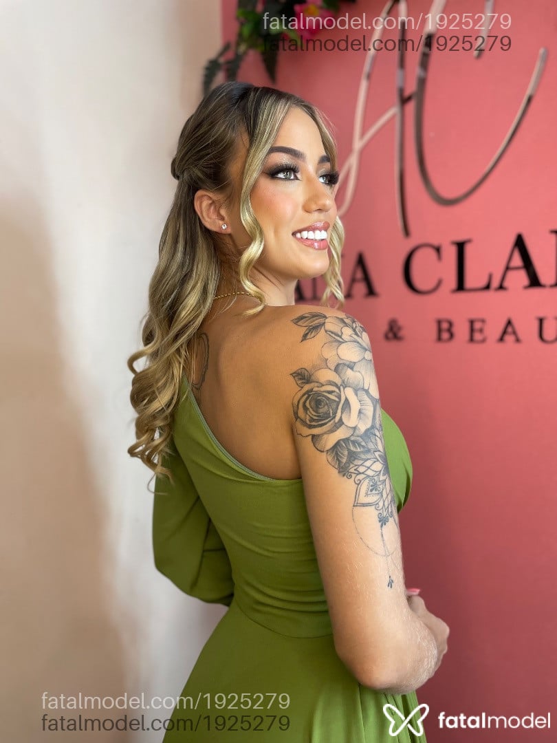 Acompanhante mulher loira (o) de olhos verdes - Bruna Acompanhante mulher loira (o) de olhos verdes - Bruna