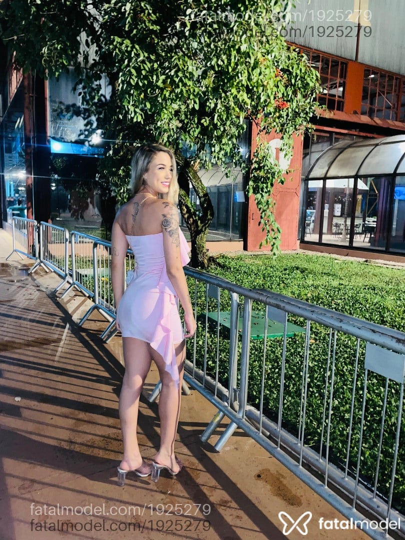 Acompanhante mulher loira (o) de olhos verdes - Bruna Acompanhante mulher loira (o) de olhos verdes - Bruna