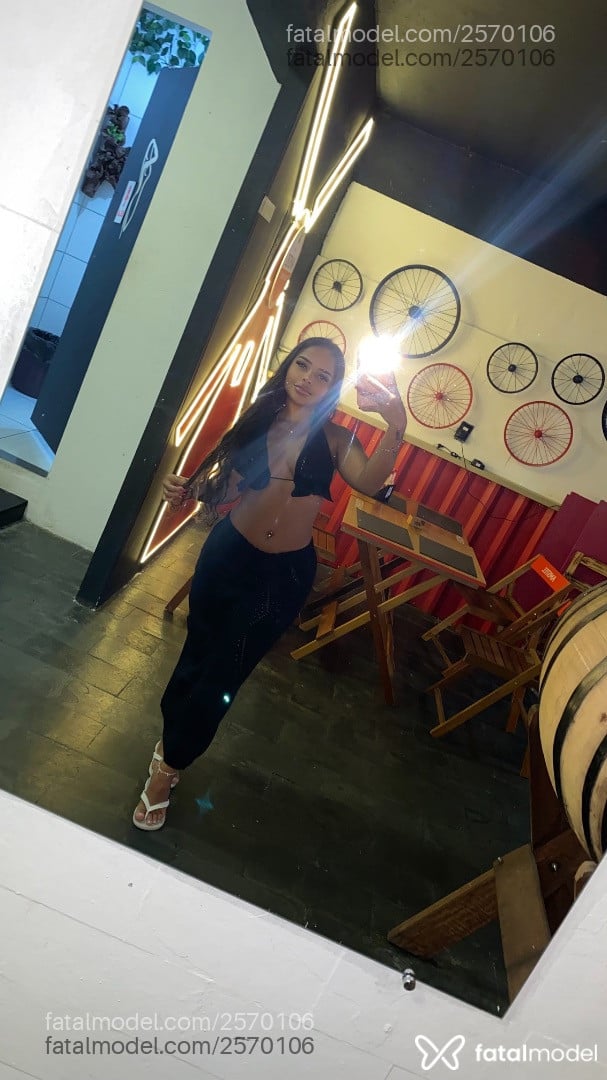 Acompanhante mulher morena (o) de olhos pretos em Belo Horizonte - Luana Oliveira