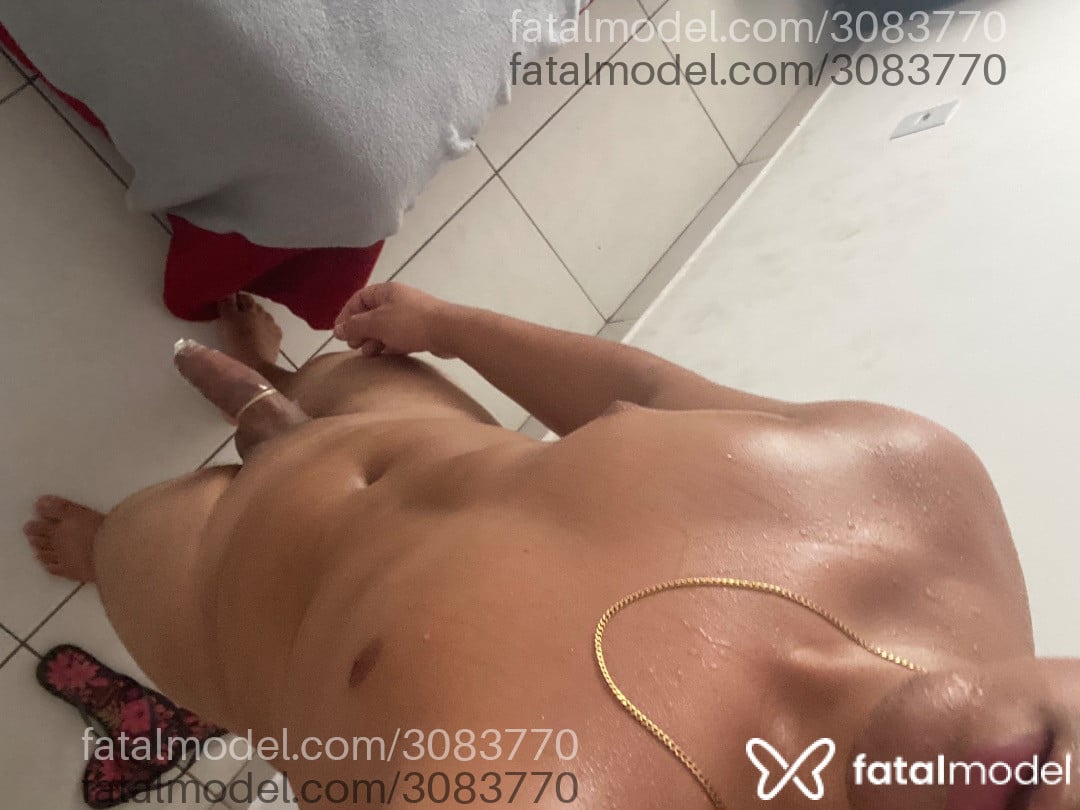 Acompanhante homem com cabelo castanho de olhos castanhos em Vitória - Maycon