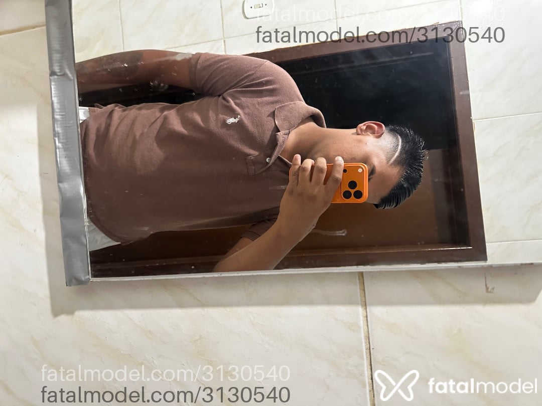 Acompanhante homem loira (o) de olhos castanhos em Joinville - Felipe