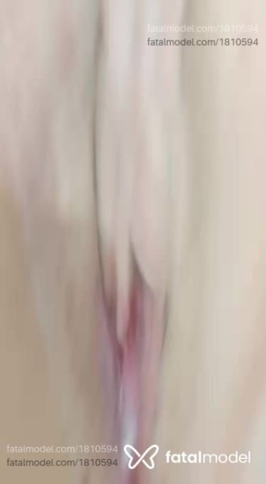 Acompanhante mulher morena (o) de olhos castanhos em Virtual - Alice