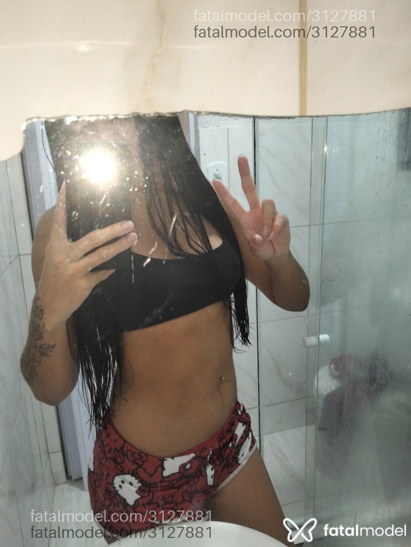 Acompanhante mulher trans morena (o) de olhos pretos em Rio de Janeiro - Agathinha