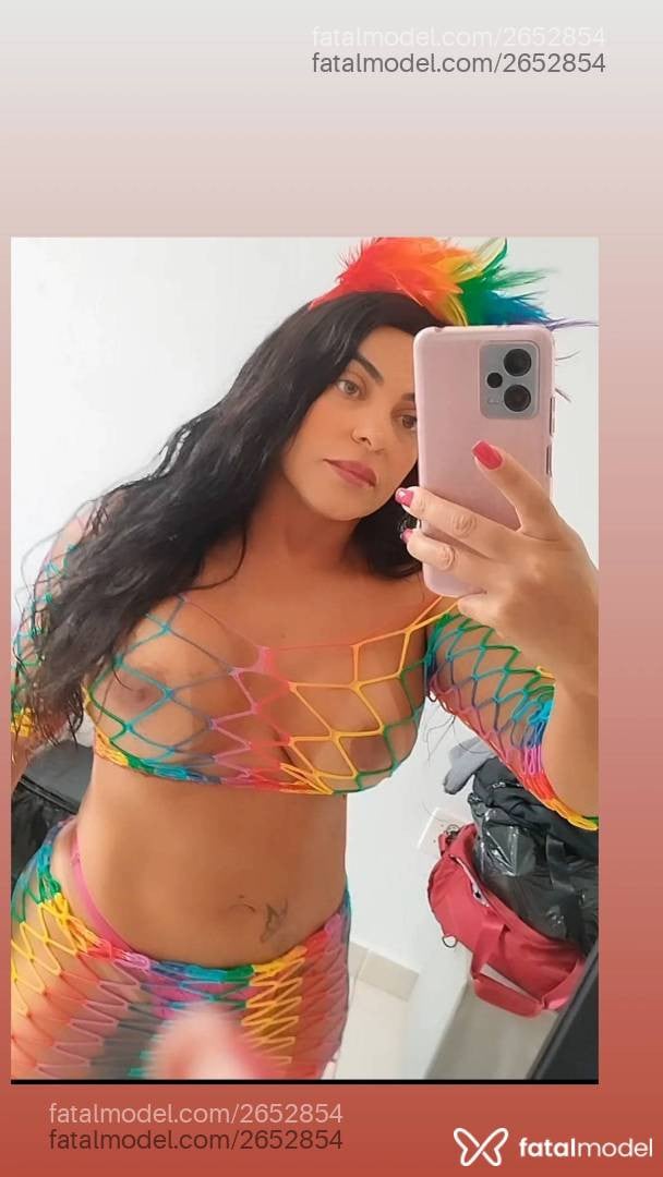 Acompanhante mulher morena (o) de olhos mel - Nayara Flor