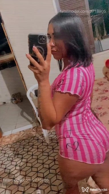 Acompanhante mulher morena (o) de olhos pretos em Vitória - Morena