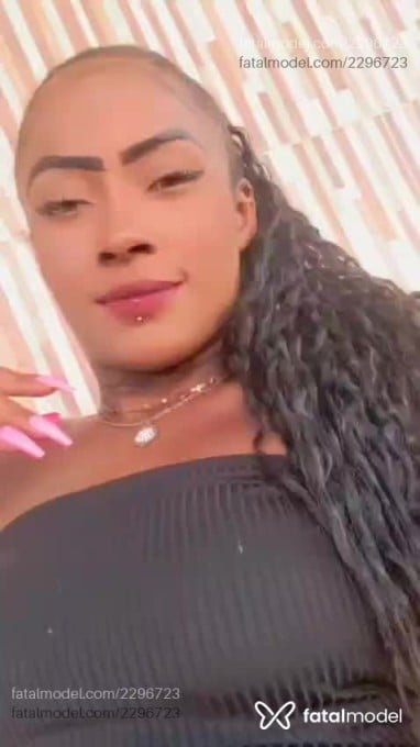Acompanhante mulher morena (o) de olhos pretos em Goianésia Acompanhante mulher morena (o) de olhos pretos em Goianésia - Pretinhaaa