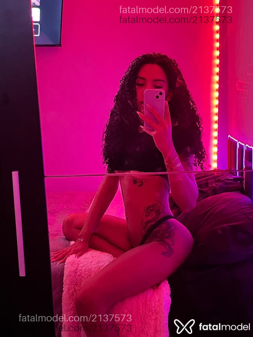 Acompanhante mulher trans morena (o) de olhos castanhos em Rio de Janeiro - Lorena Gomes